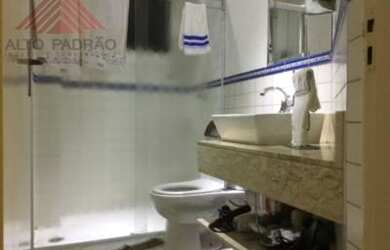 Imagem: O apartamento possui 3 Dormitórios, 1 Banheiro, 2 Vagas na