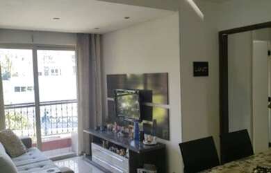 Imagem: O apartamento possui 3 Dormitórios, 1 Banheiro, 1 Vaga na garagem