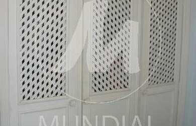 Imagem: O depósito possui 3 Vagas na garagem, 180m² de Área e está