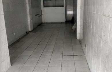 Imagem: O depósito possui 30m² de Área e está localizado em Centro