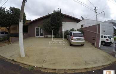 Imagem: O depósito possui 4 Vagas na garagem, 177m² de Área e está