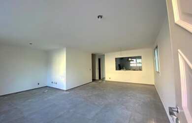 Imagem: A casa em condomínio possui 3 Dormitórios, 4 Banheiros, 2