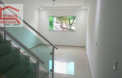 Imagem: A casa possui 3 Dormitórios, 2 Banheiros, 2 Vagas na garagem