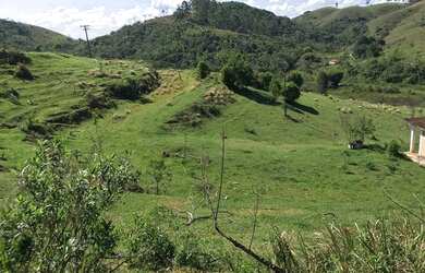Imagem 2: Lote/Terreno para venda possui 600 metros quadrados em Jardim Paineiras...