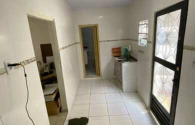 Imagem: A casa possui 2 Dormitórios, 1 Banheiro, 90m² de Área e