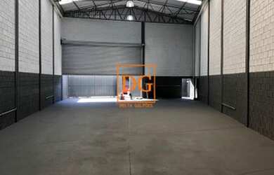 Imagem 5: Excelente Galpão. 425m² de Áreae3 Vagas na garagem