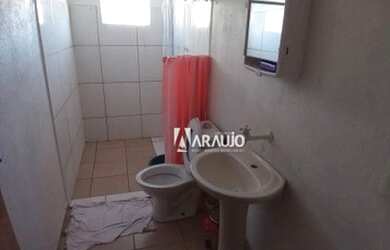 Imagem: A casa possui 5 Dormitórios, 3 Banheiros, 4 Vagas na garagem