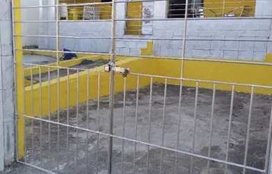 Imagem: A casa possui 3 Dormitórios, 2 Banheiros, 1 Vaga na garagem