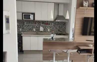 Imagem: O apartamento possui 2 Dormitórios, 1 Banheiro, 1 Vaga na garagem