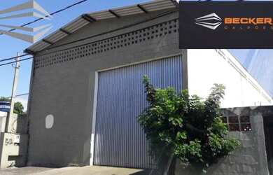 Imagem: O depósito possui 2 Vagas na garagem, 270m² de Área e está