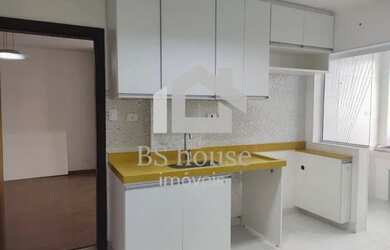 Imagem: O apartamento possui 2 Dormitórios, 2 Banheiros, 2 Vagas na