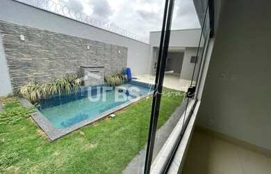 Imagem 4: Casa de Rua - Casa 3 quartos, sendo 3 suítes