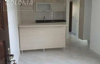 Imagem: O apartamento possui 2 Dormitórios, 1 Banheiro, 1 Vaga na garagem