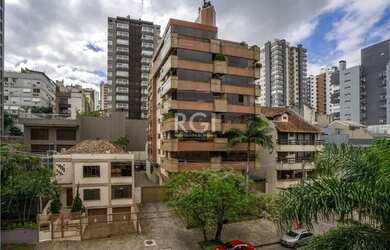 Imagem: O apartamento possui 3 Dormitórios, 3 Banheiros, 2 Vagas na