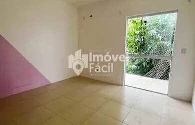 Imagem: A casa em condomínio possui 4 Dormitórios, 1 Banheiro, 4 Vagas