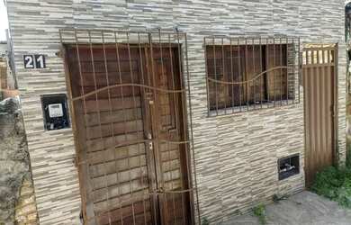 Imagem: A casa possui 1 Dormitório, 1 Banheiro, 32m² de Área e está