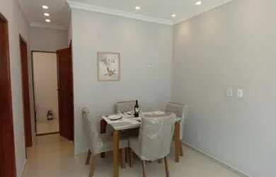 Imagem: A casa possui 2 Dormitórios, 1 Banheiro e está localizado