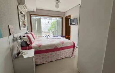 Imagem 9: Casa em Hípica. Churrasqueira, Lareira, 1 Vaga na garageme2 Dormitórios