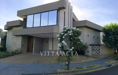 Imagem: A casa possui 3 Dormitórios, 4 Banheiros, 3 Vagas na garagem