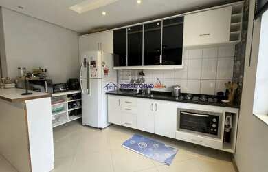 Imagem 7: Casa em Hípica. Churrasqueira, Lareira, 1 Vaga na garageme2 Dormitórios