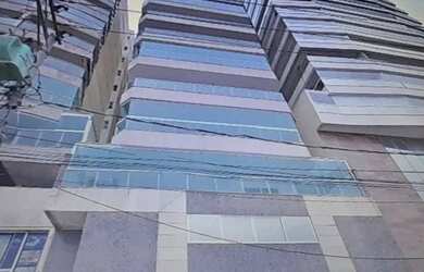 Imagem: O apartamento possui 4 Dormitórios, 4 Banheiros, 2 Vagas na