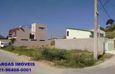 Imagem: O terreno possui 160m² de Área e está localizado em Campo