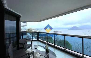 Imagem: O apartamento possui 4 Dormitórios, 5 Banheiros, 3 Vagas na