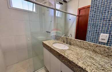 Imagem 7: Casa Luxuosa no Condomínio Santa Monica II para Aluguel