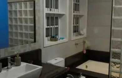 Imagem 3: Casa em Porto Alegre, no bairro Hípica, com 3 dormitório s , e 3 banheiros,...