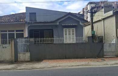 Imagem: A casa possui 2 Dormitórios, 1 Banheiro, 60m² de Área e
