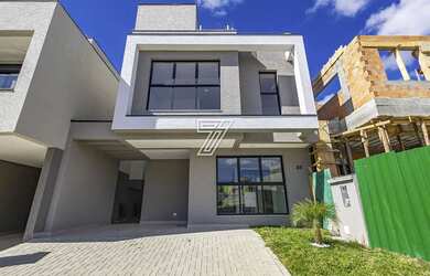 Imagem: A casa em condomínio possui 3 Dormitórios, 5 Banheiros, 2