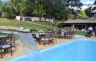 Imagem: A chácara possui 100.000m² de Área e está localizado em