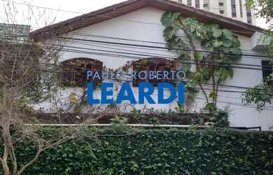 Imagem: O depósito possui 498m² de Área e está localizado em Vila