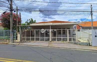 Imagem: O depósito à venda possui 3 Vagas na garagem e 308m² de Área