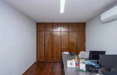 Imagem 9: Sobrado de 540 m² no Setor Sul, em frente à Clínica do Esporte