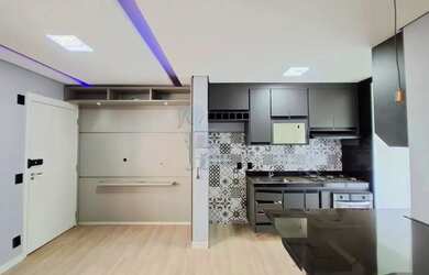 Imagem: O apartamento possui 2 Dormitórios, 1 Banheiro, 1 Vaga na garagem