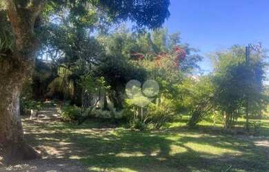 Imagem: O terreno possui 10.000m² de Área e está localizado em Vargem