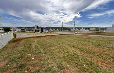 Imagem: O terreno possui 260m² de Área e está localizado em Jardins