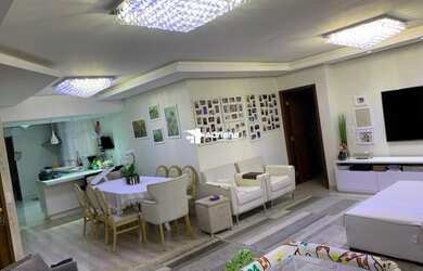 Imagem: O apartamento possui 3 Dormitórios, 4 Banheiros, 2 Vagas na