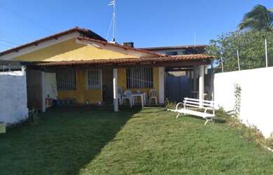 Imagem: A casa possui 3 Dormitórios, 4 Vagas na garagem e está localizado