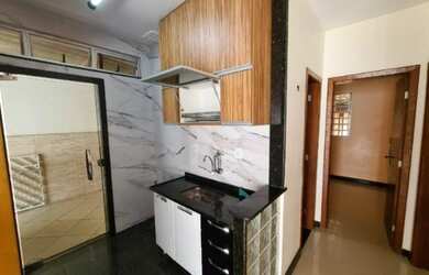 Imagem: A casa possui 2 Dormitórios, 1 Banheiro, 1 Vaga na garagem