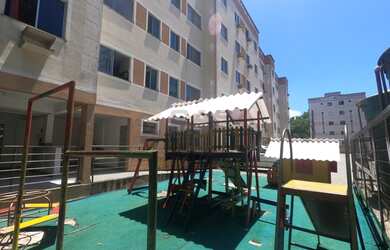 Imagem: O apartamento possui 2 Dormitórios, 1 Banheiro, 1 Vaga na garagem