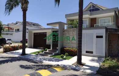 Imagem: A casa em condomínio possui 1 Dormitório, 2 Banheiros, 3 Vagas