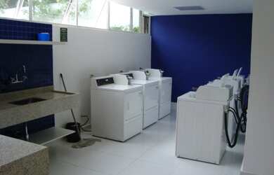 Imagem: O studio à venda possui 1 Dormitório, 1 Banheiro, 1 Vaga na