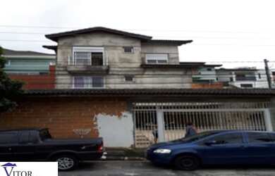 Imagem: A casa possui 4 Dormitórios, 5 Banheiros, 4 Vagas na garagem