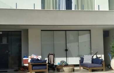 Imagem: A casa em condomínio possui 3 Dormitórios, 4 Banheiros, 3