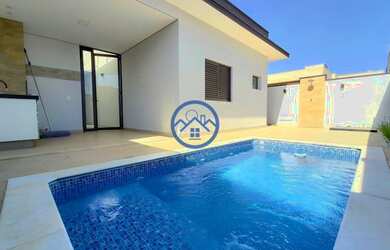 Imagem: A casa em condomínio possui 3 Dormitórios, 4 Banheiros, 1