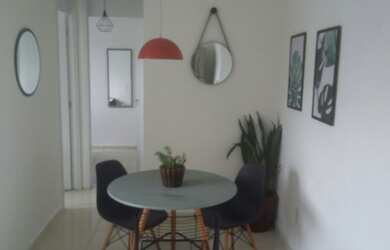 Imagem: O apartamento possui 2 Dormitórios, 1 Banheiro, 1 Vaga na garagem