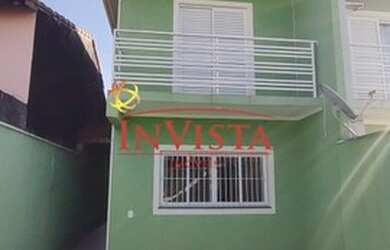 Imagem: A casa possui 3 Dormitórios, 3 Banheiros, 2 Vagas na garagem