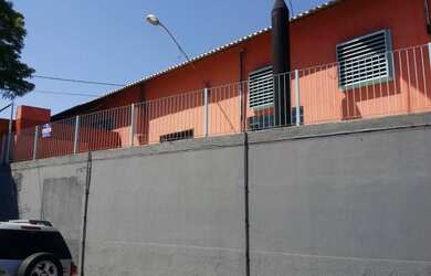 Imagem: O depósito possui 718m² de Área e está localizado em Jardim